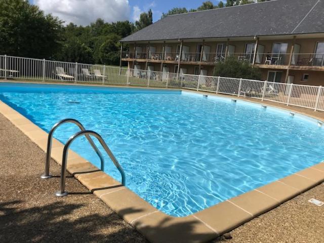 Appartement normandie avec piscine et jardin Équemauville Extérieur photo
