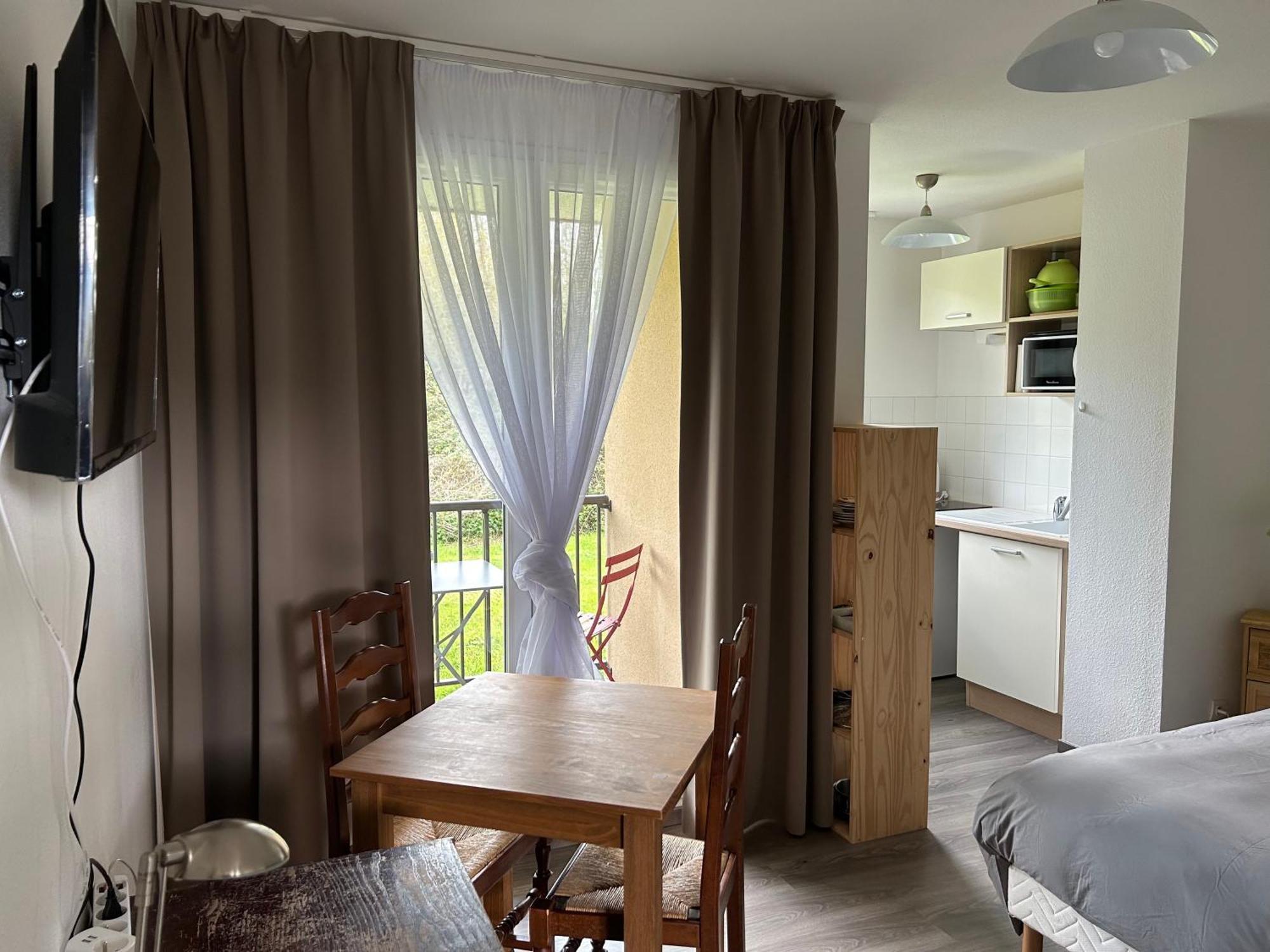 Appartement normandie avec piscine et jardin Équemauville Extérieur photo